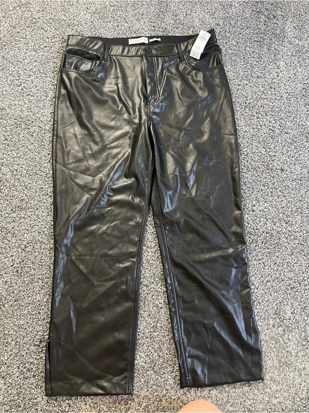 Abercrombie & fitch 90s straight leg ultra high rise black vegan leather pants - Picture 2 of 8